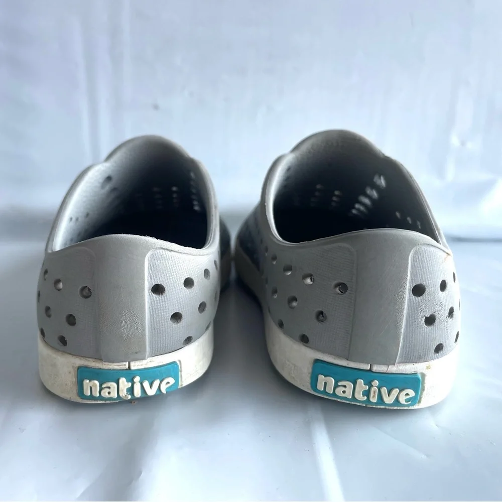 Native Jefferson Kids Waterproof Slip-On Sneaker‎ Pigeon Grey/Shell White C8